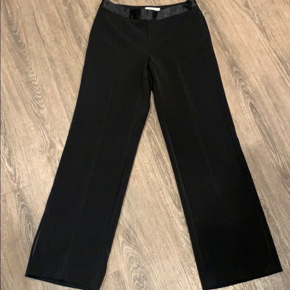 Super flattering black wide leg pants